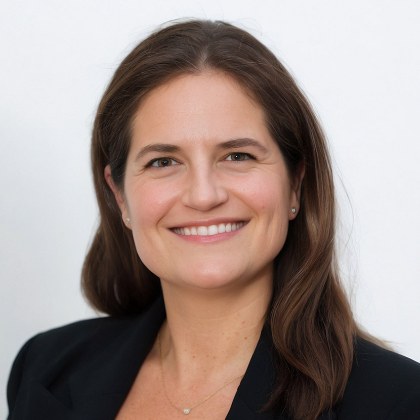 Elizabeth McClusky headshot