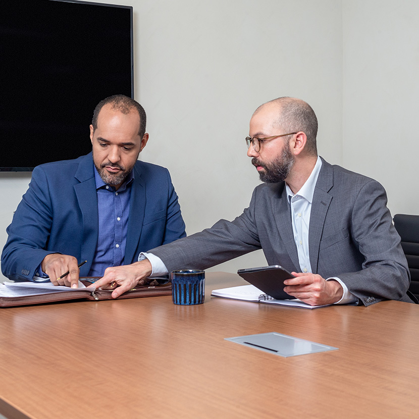 Two financial professionals discuss TruStage™ MEMBERS® Future Income Annuity (FIA) performance.